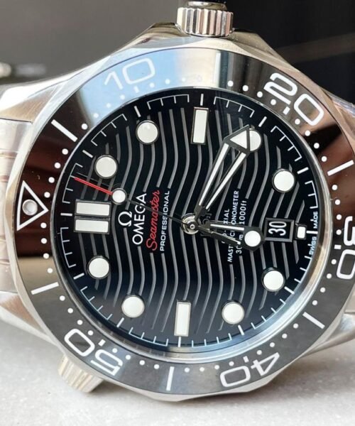 2018 Seamaster Diver 300M SS VSF 1:1 Best Edition Bezel BLACK Dial on SS Bracelet A2824 decorated to CAL.8800 - Image 7