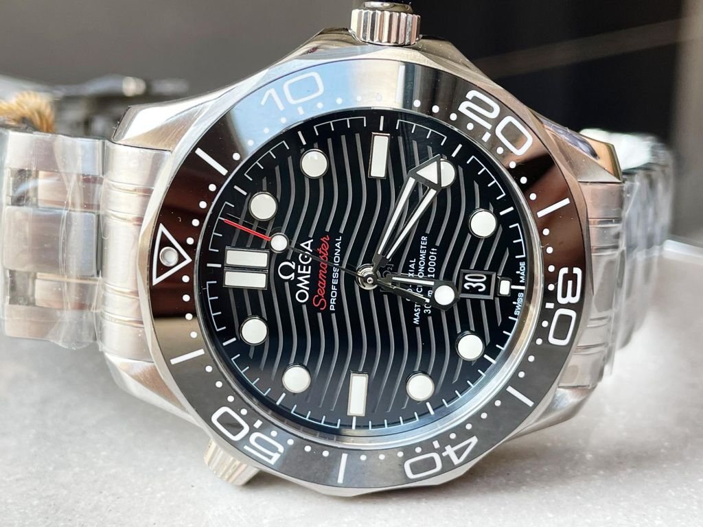 2018 Seamaster Diver 300M SS VSF 1:1 Best Edition Bezel BLACK Dial on SS Bracelet A2824 decorated to CAL.8800 - Image 7