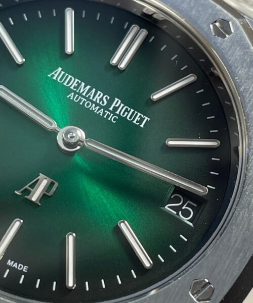 Royal Oak 39mm 16202 “50th Anniversary” SS ZF 1:1 Best Edition Green Textured Dial on SS Bracelet A7121 - Image 10