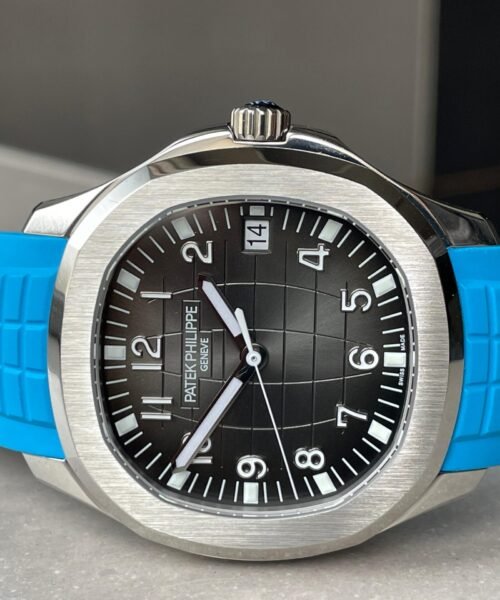 Aquanaut 5168G 42mm SS 3KF Best Edition Black Dial on Light Blue Rubber Strap A324 V2 - Image 6