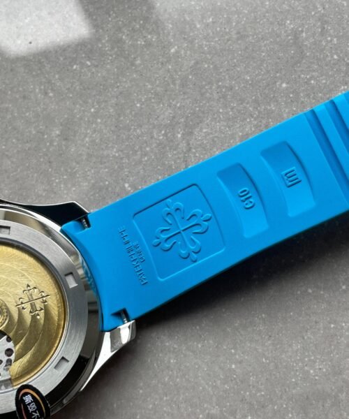 Aquanaut 5168G 42mm SS 3KF Best Edition Black Dial on Light Blue Rubber Strap A324 V2 - Image 9