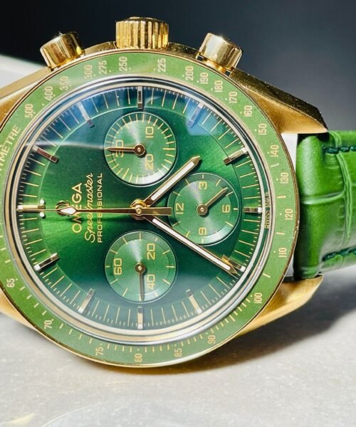 Speedmaster Moonwatch in Moonshine Gold YG RMF Best Edition Green Dial on Green Leather Strap Manual Chrono - Image 3