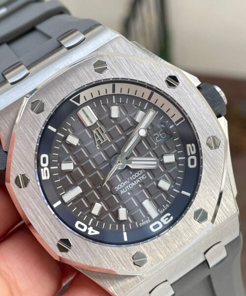 Royal Oak Offshore Diver 15720 IPF 1:1 Best Edition Gray Dial on Gray Rubber Strap A4308 - Image 2