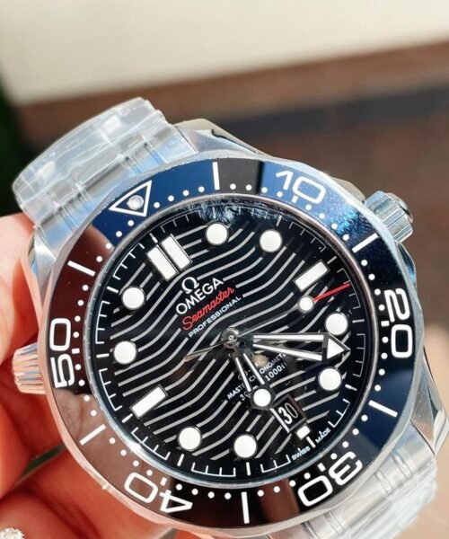 2018 Seamaster Diver 300M SS VSF 1:1 Best Edition Bezel BLACK Dial on SS Bracelet A2824 decorated to CAL.8800 - Image 2