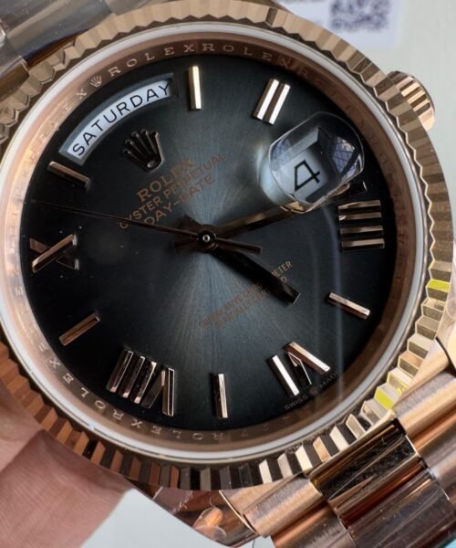 Qf V5 Day-Date 228238 40mm RG 904L Steel Grey Gradient Dial Gain Weight 185g Day date - Image 2