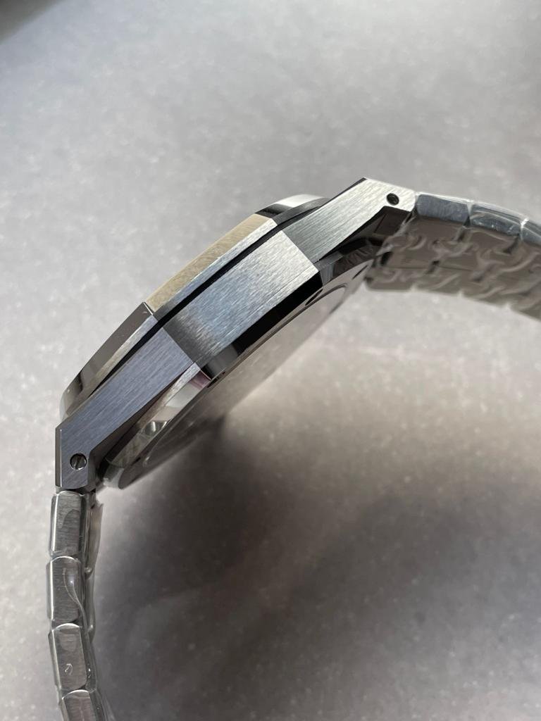 Royal Oak 26530 blue dial SS strap and SS bezel tourbillon R8 factory - Image 16
