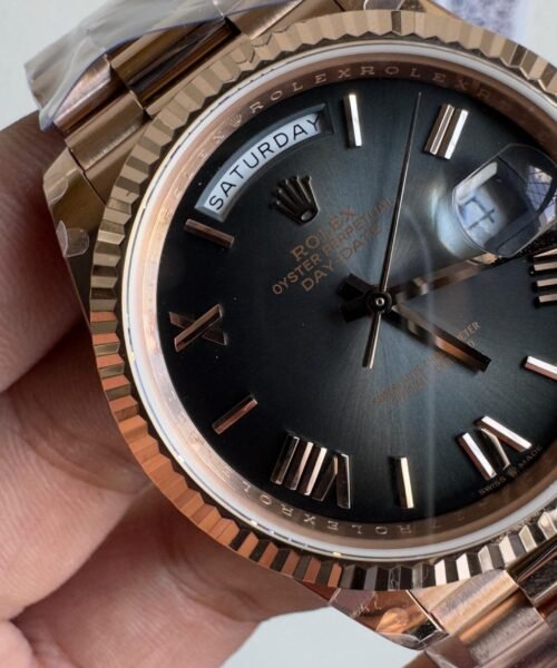 Qf V5 Day-Date 228238 40mm RG 904L Steel Grey Gradient Dial Gain Weight 185g Day date - Image 4