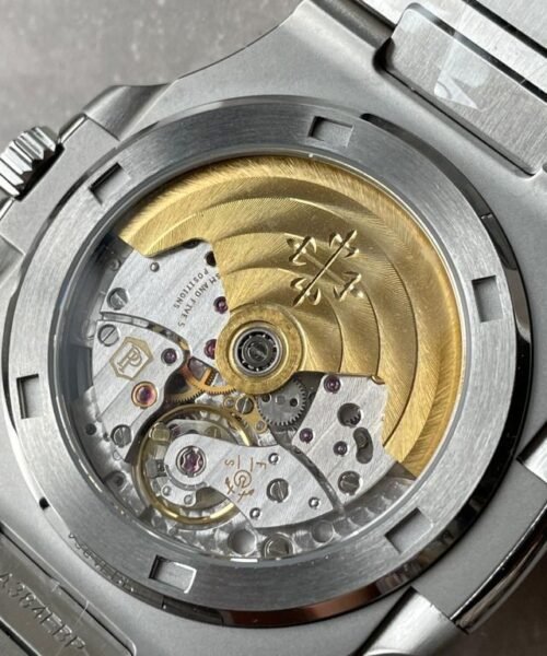 Nautilus 5711/1A PPF VF 1:1 Best Edition Green Textured Dial on SS Bracelet 324CS - Image 9