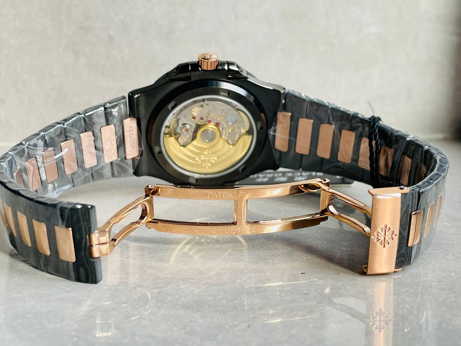 Nautilus 5711 DIW Carbon DIWF 1:1 Best Edition Black Textured Dial on Carbon/RG Bracelet 324CS - Image 23