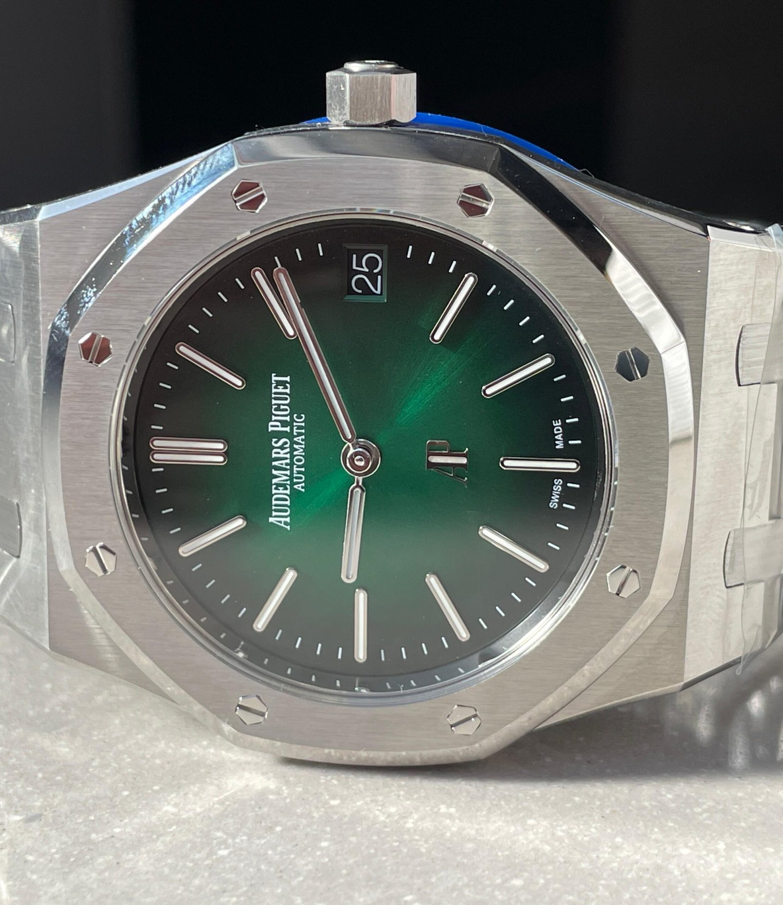 Royal Oak 39mm 16202 “50th Anniversary” SS ZF 1:1 Best Edition Green Textured Dial on SS Bracelet A7121 - Image 8