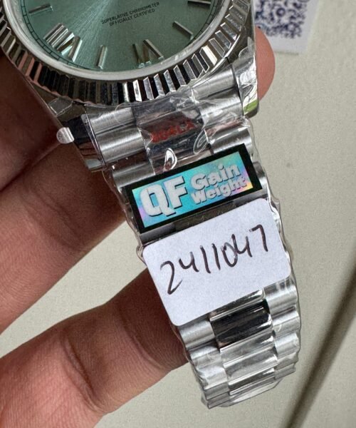 Qf V5 Day-Date 228236 40mm SS 904L Ice blue Dial Gain Weight 185g Day date - Image 4