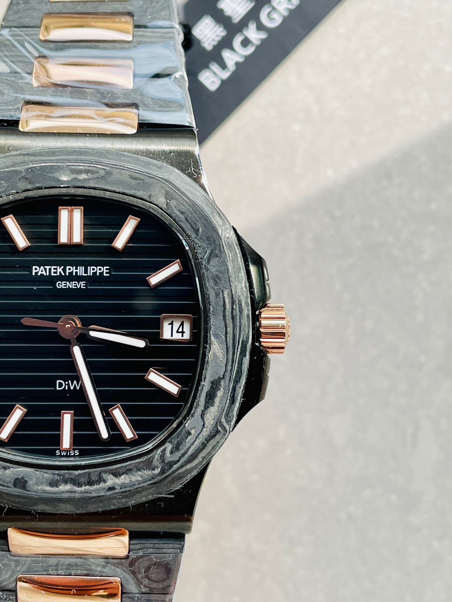 Nautilus 5711 DIW Carbon DIWF 1:1 Best Edition Black Textured Dial on Carbon/RG Bracelet 324CS - Image 15