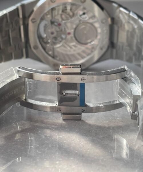 Royal Oak 26530 blue dial SS strap and SS bezel tourbillon R8 factory - Image 15