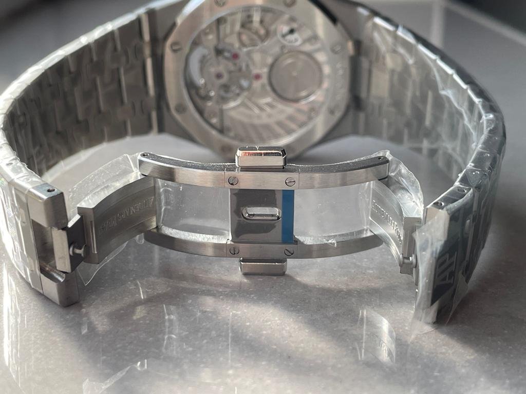 Royal Oak 26530 blue dial SS strap and SS bezel tourbillon R8 factory - Image 15