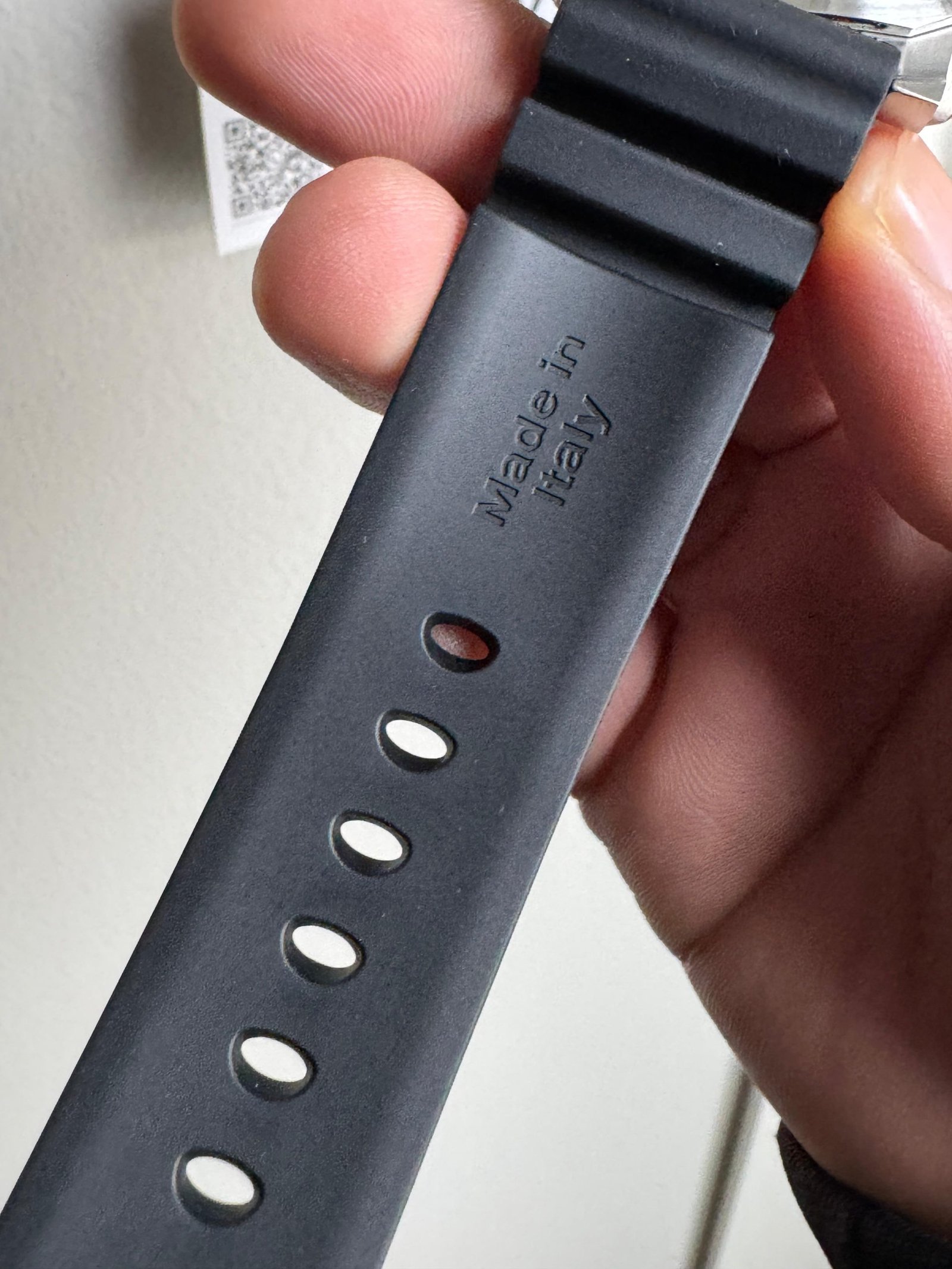 PAM2231 Carbotech 42mm VSF Best Edition Black Dial on Black Rubber Strap P.900 - Image 9