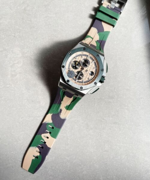 Royal Oak Offshore Chronograph "CAMO" 26400SO Beige colored textured dial Camouflage rubber strap - Image 8