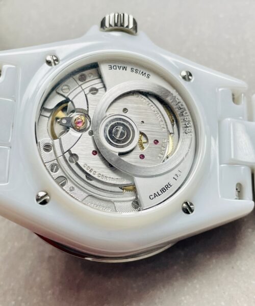 J12 38mm 1:1 Best Edition White Ceramic Dial White Strap on Holding Bracelet - Image 12