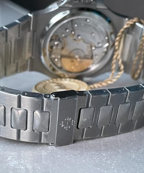 Nautilus 5712 SS PPF Best Edition Blue Dial on SS Bracelet A240 V2 - Image 12
