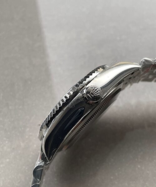 Sky-Dweller 326935 SS Blue Dial on SS Jubilee Bracelet Noob Asian 23J - Image 9