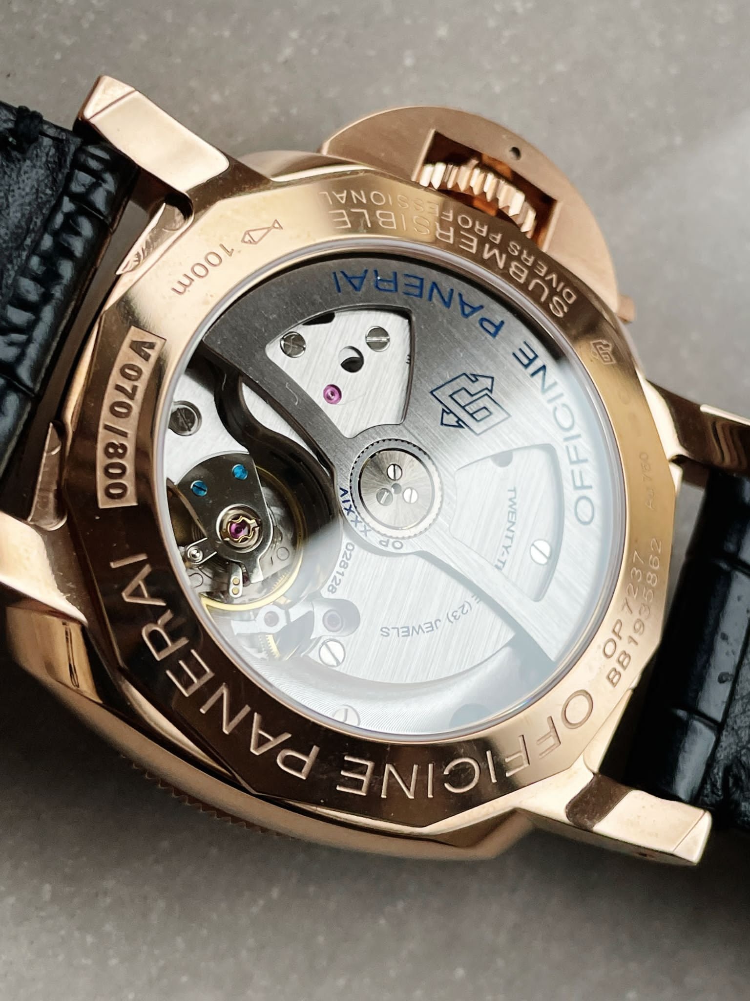 PAM974 Luminor Submersible Rose Gold VSF 1:1 Best on Black Rubber Strap AXXXIV - Image 12
