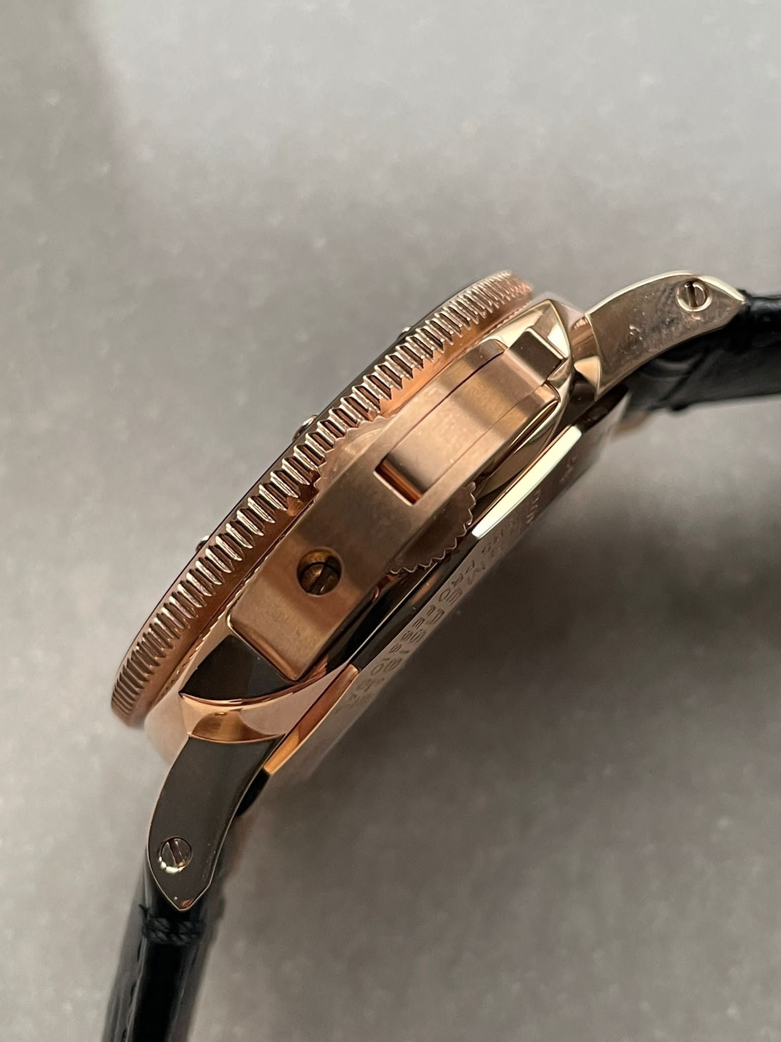 PAM974 Luminor Submersible Rose Gold VSF 1:1 Best on Black Rubber Strap AXXXIV - Image 13