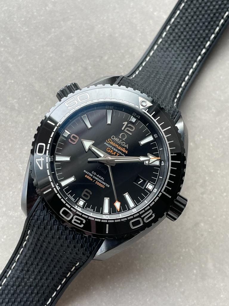 Omega Seamaster Planet Ocean 600M Deep Black In Red GMT 215.92.46.22.01.001 VSF PVD Black Dial Swiss 8906 - Image 5