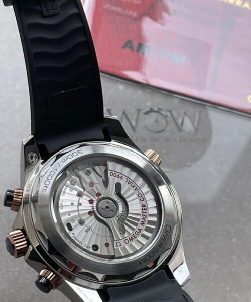 SEAMASTER 300M CHRONO SS/RG OMF 1:1 BEST EDITION BLACK DIAL ON BLACK RUBBER STRAP A9900 - Image 4