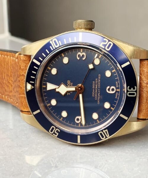 Heritage Black Bay Bronze Blue XF 1:1 Best Edition on Aged Brown Leather Strap A2824 V3 (Free Nato Strap) - Image 2