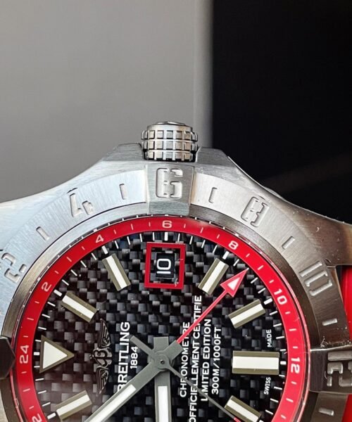 Avenger GMT SS GF 1:1 Best Edition Black Dial Stick Markers on RED rubber Strap A2836 V2 limited edition - Image 6