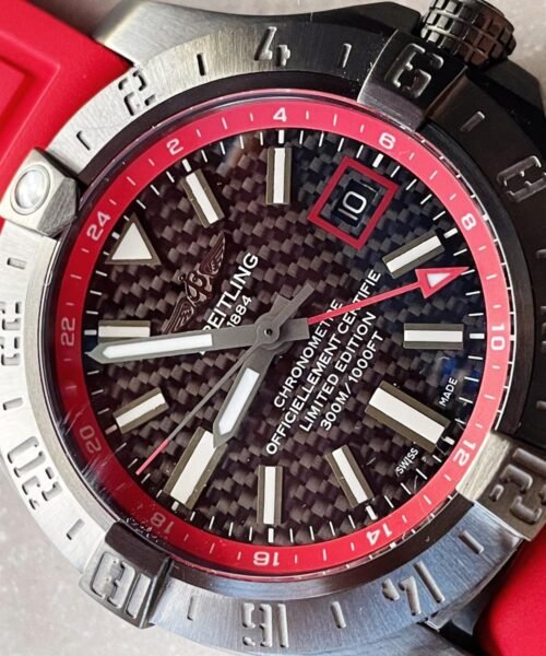 Avenger GMT SS GF 1:1 Best Edition Black Dial Stick Markers on RED rubber Strap A2836 V2 limited edition - Image 3