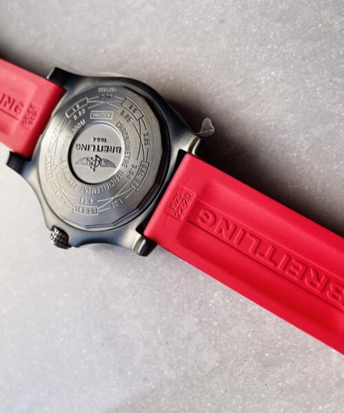 Avenger GMT SS GF 1:1 Best Edition Black Dial Stick Markers on RED rubber Strap A2836 V2 limited edition - Image 8