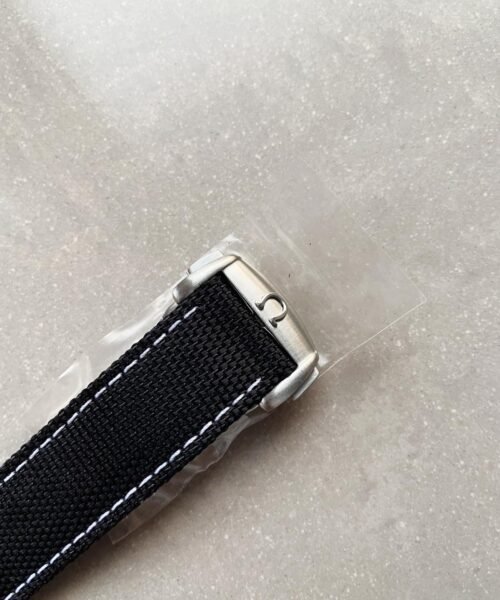 Speedmaster SS Snoopy Sapphire Crystal White Dial on Black Nylon Strap Manual Winding Chrono Movement - Image 8