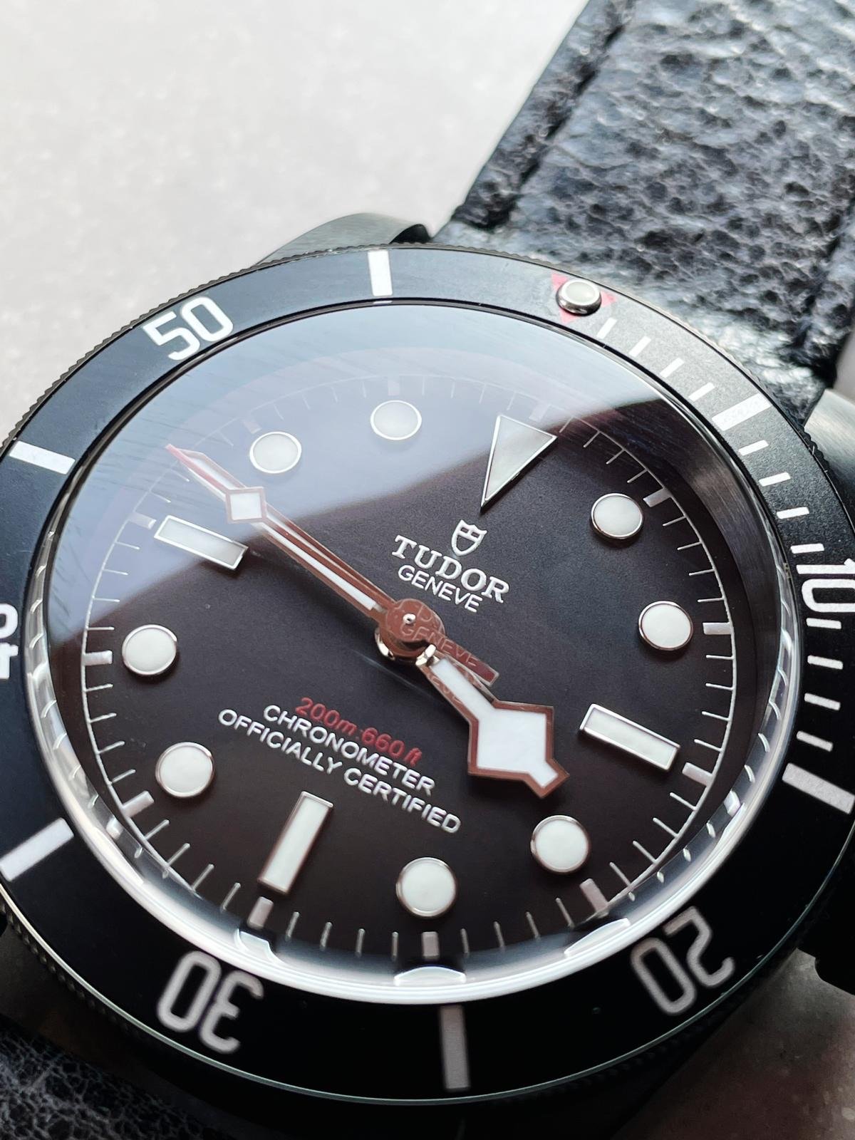 HERITAGE 2016 BLACK BAY SHIELD DLC ZF 1:1 BEST EDITION BLACK BEZEL ON ASSO. LEATHER STRAP A2824 - Image 2
