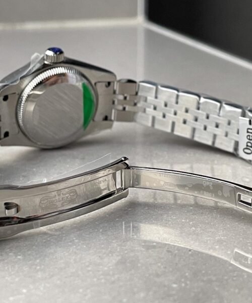 Datejust ladies 28mm silver dial fluted bezel ss jubliee strap 2836 movement - Image 8