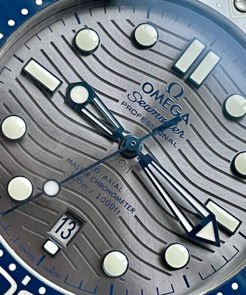 2018 Seamaster Diver 300M VSF 1:1 Best Edition Blue Ceramic Grey Dial on blue rubber strap Strap A8800 - Image 8