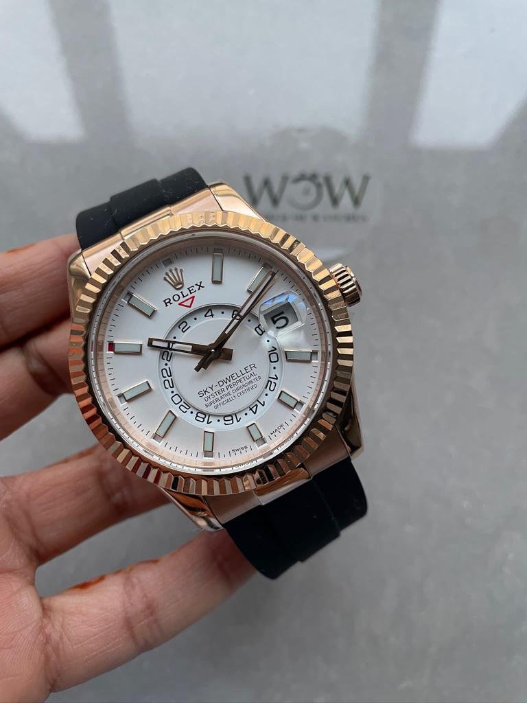 Skydweller SS/RG twf best edition white dial on rubber bracelet A23J