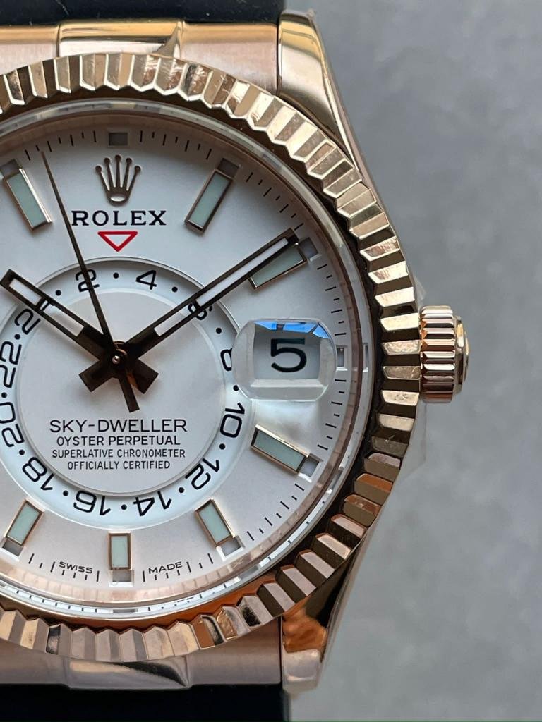 Skydweller SS/RG twf best edition white dial on rubber bracelet A23J - Image 6