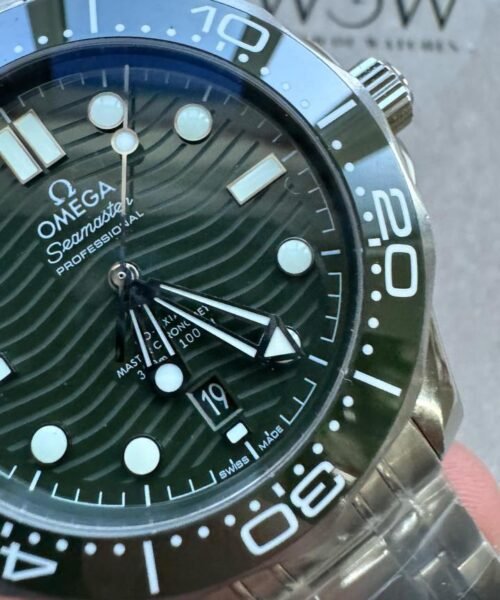 VSF Seamaster Diver 300M 1:1 Best Edition Green Ceramic Green Dial on SS Bracelet A8800 - Image 8