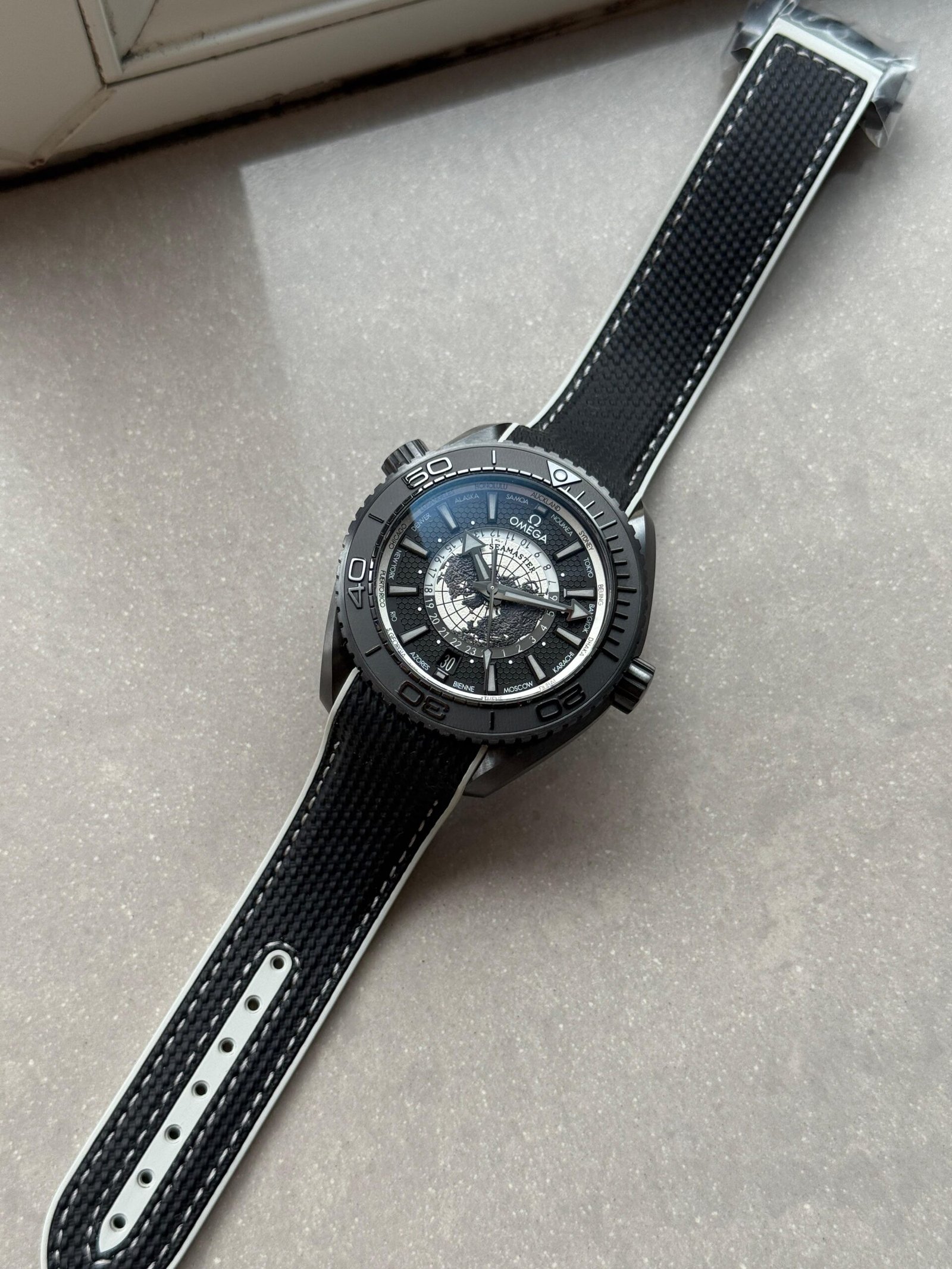 Planet Ocean 45.5mm GMT Worldtimer Real Ceramic VSF Best Edition Black Dial On Black Rubber Strap 8938 - Image 10