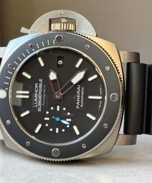 PAM 1389 TITANIUM VSF rubber strap A7750 - Image 9