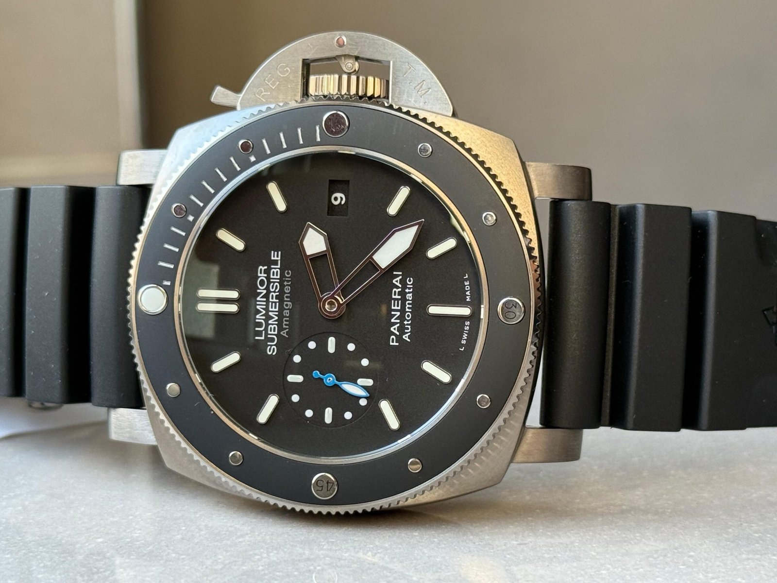 PAM 1389 TITANIUM VSF rubber strap A7750 - Image 9