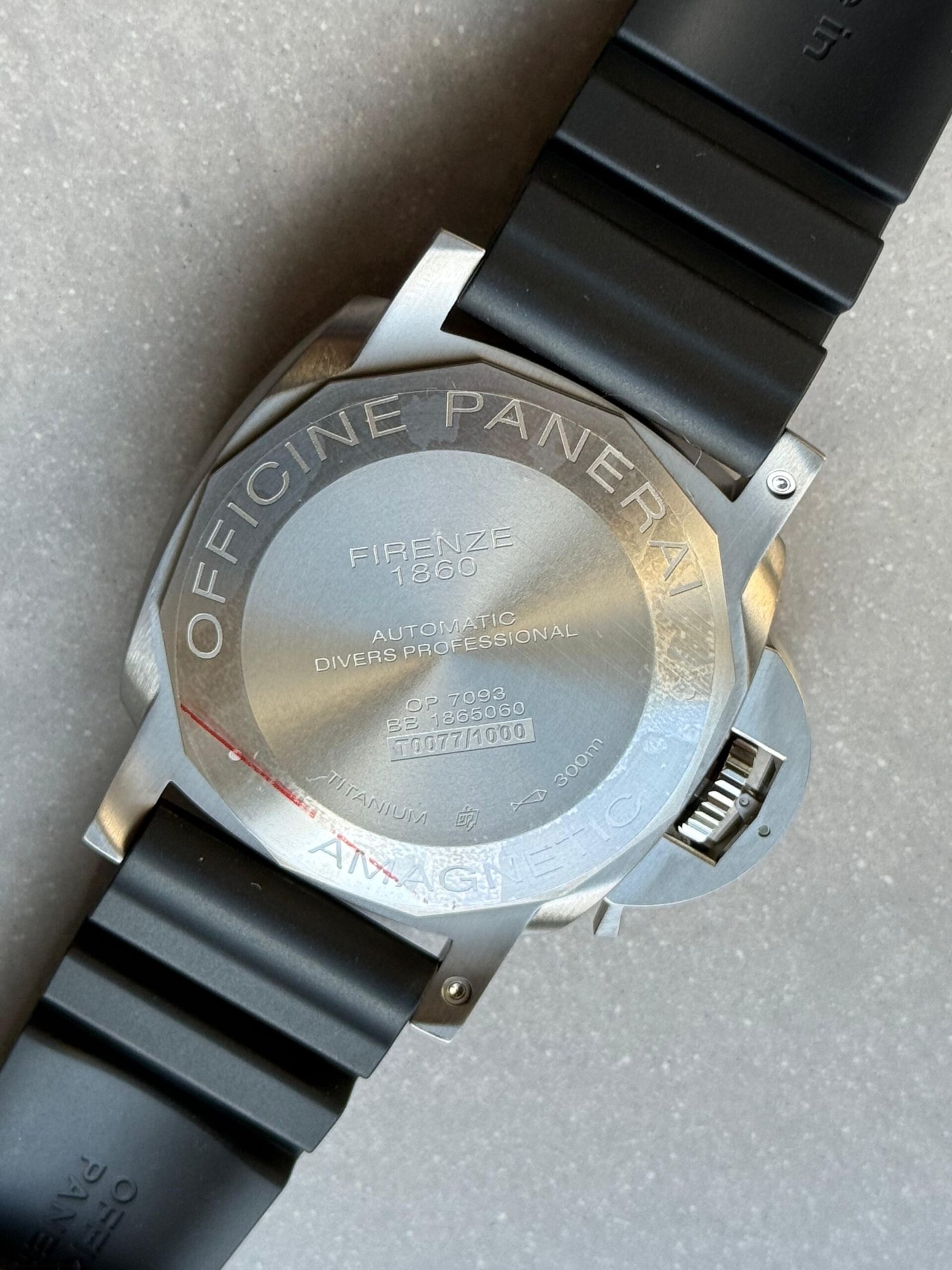 PAM 1389 TITANIUM VSF rubber strap A7750 - Image 16