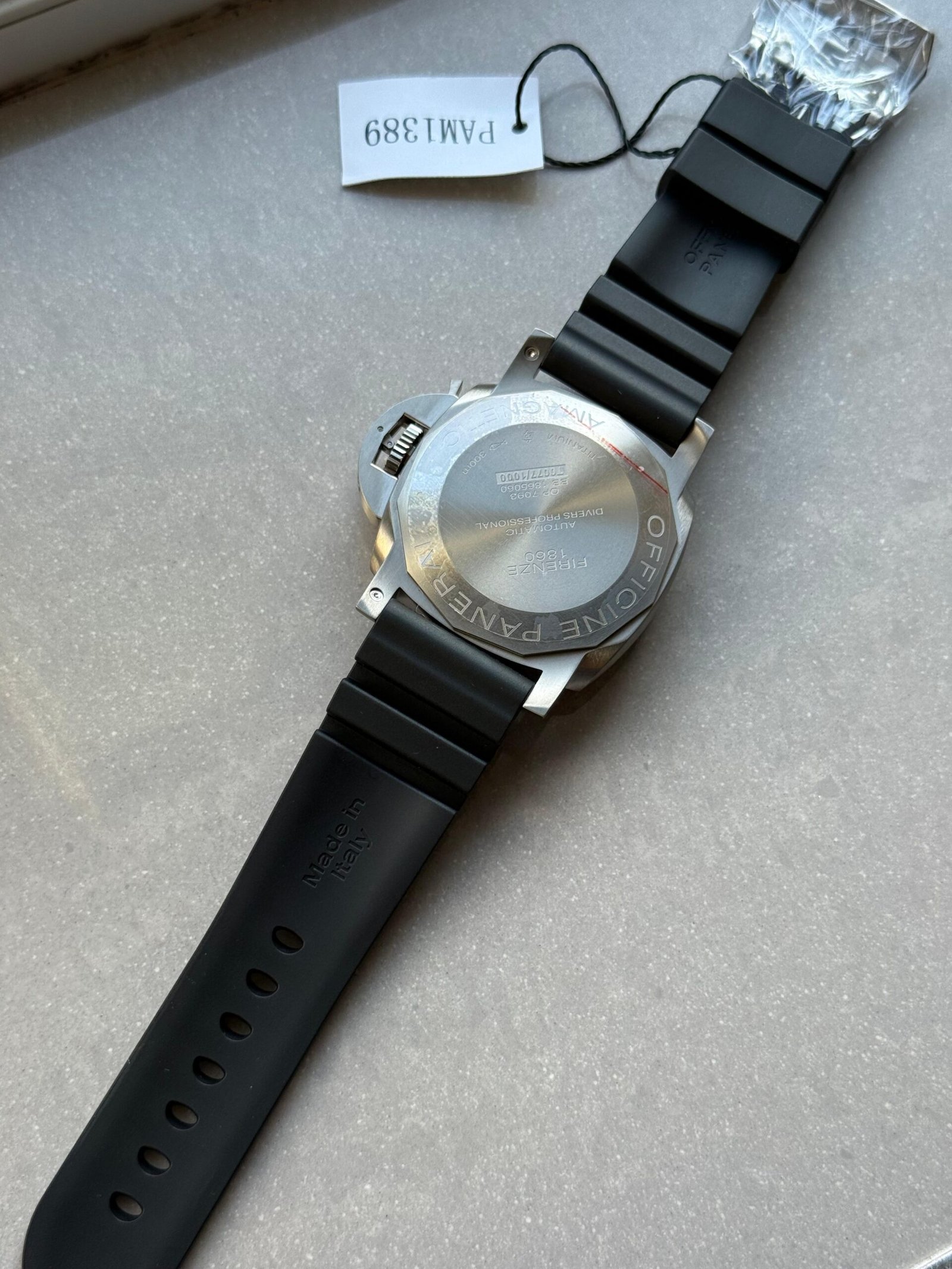 PAM 1389 TITANIUM VSF rubber strap A7750 - Image 14