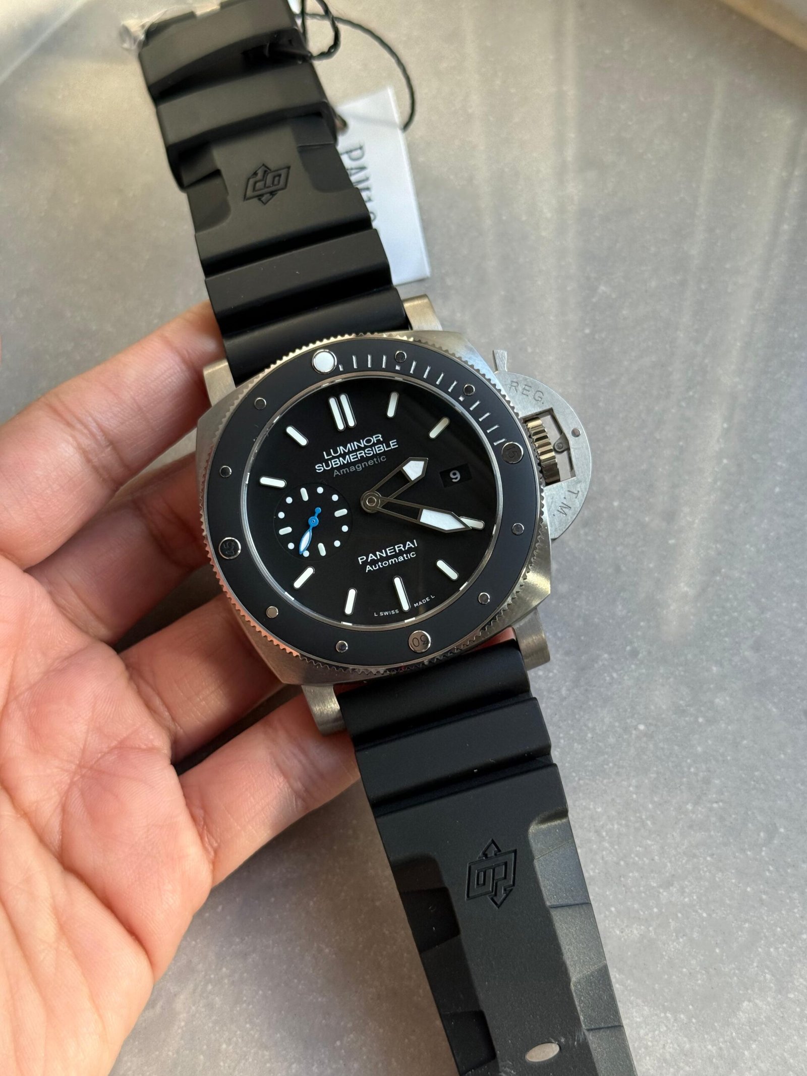PAM 1389 TITANIUM VSF rubber strap A7750 - Image 3