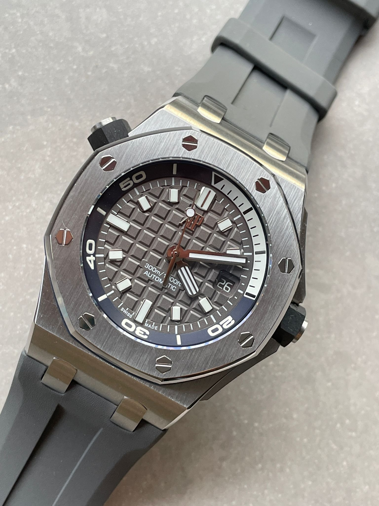 Royal Oak Offshore Diver 15720 IPF 1:1 Best Edition Gray Dial on Gray Rubber Strap A4308 - Image 4