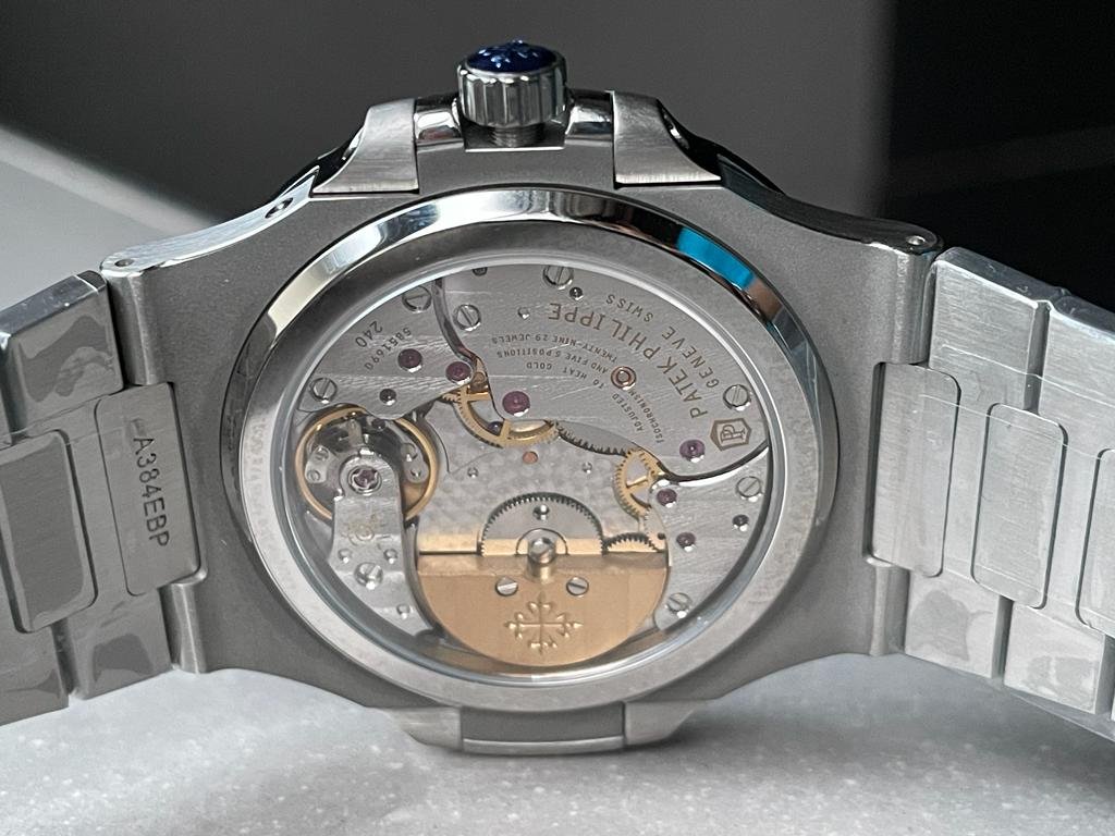 Nautilus 5712 SS PPF Best Edition Blue Dial on SS Bracelet A240 V2 - Image 8