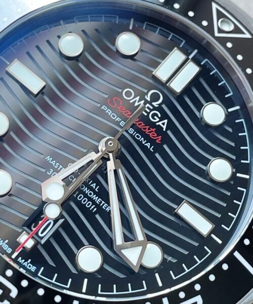 2018 Seamaster Diver 300M SS VSF 1:1 Best Edition Bezel BLACK Dial on SS Bracelet A2824 decorated to CAL.8800 - Image 4