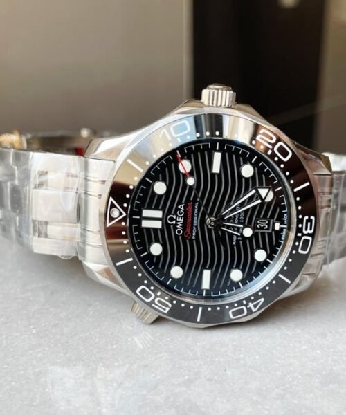 2018 Seamaster Diver 300M SS VSF 1:1 Best Edition Bezel BLACK Dial on SS Bracelet A2824 decorated to CAL.8800 - Image 5