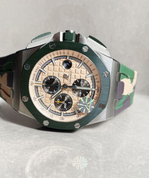 Royal Oak Offshore Chronograph "CAMO" 26400SO Beige colored textured dial Camouflage rubber strap - Image 5
