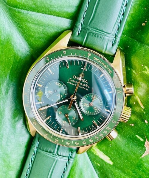 Speedmaster Moonwatch in Moonshine Gold YG RMF Best Edition Green Dial on Green Leather Strap Manual Chrono - Image 2
